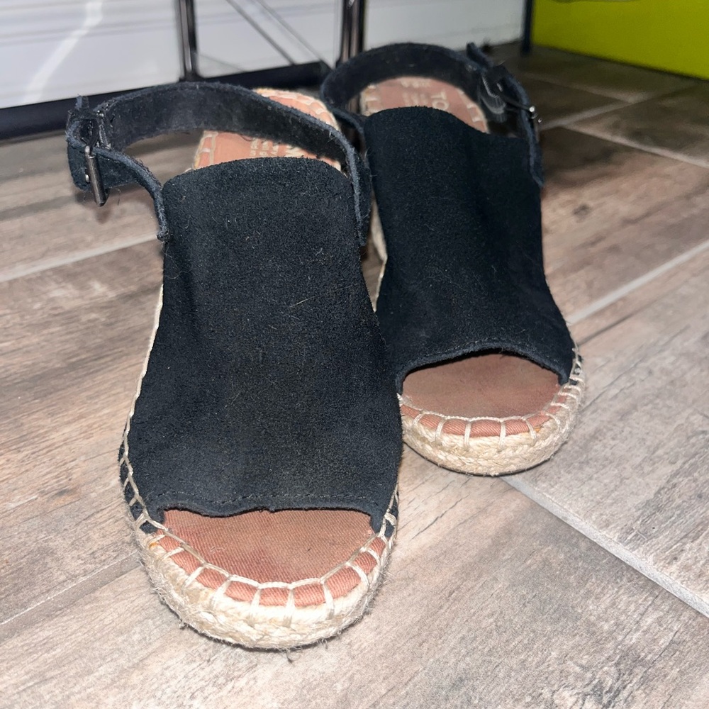 TOMS WEDGES size 6.5